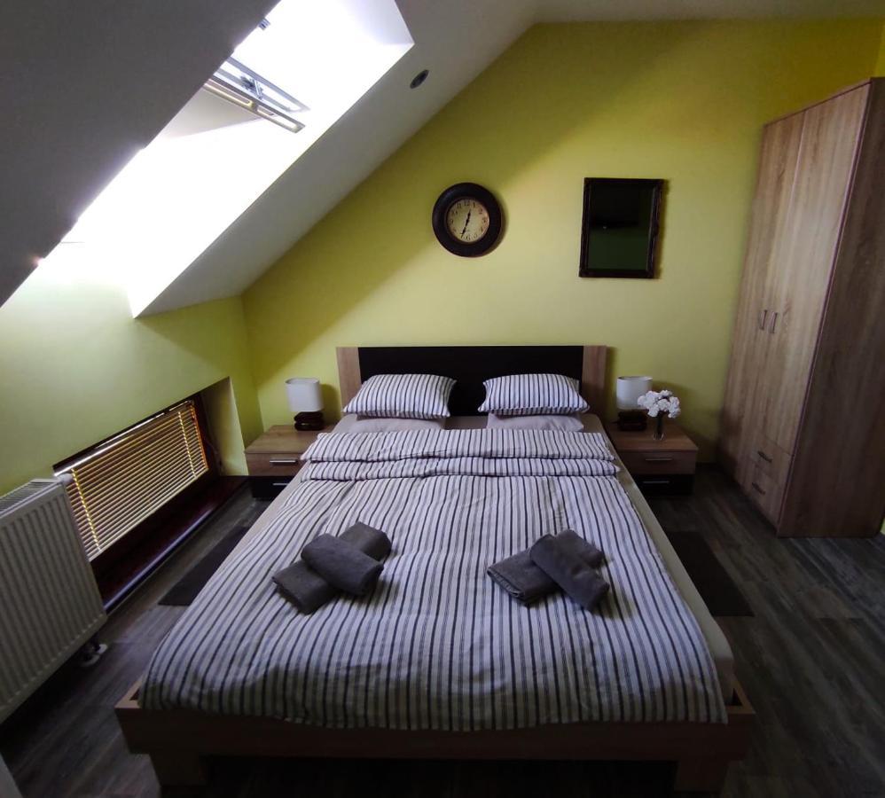 Accommodation "Old Town Dreznik" Rakovica Extérieur photo